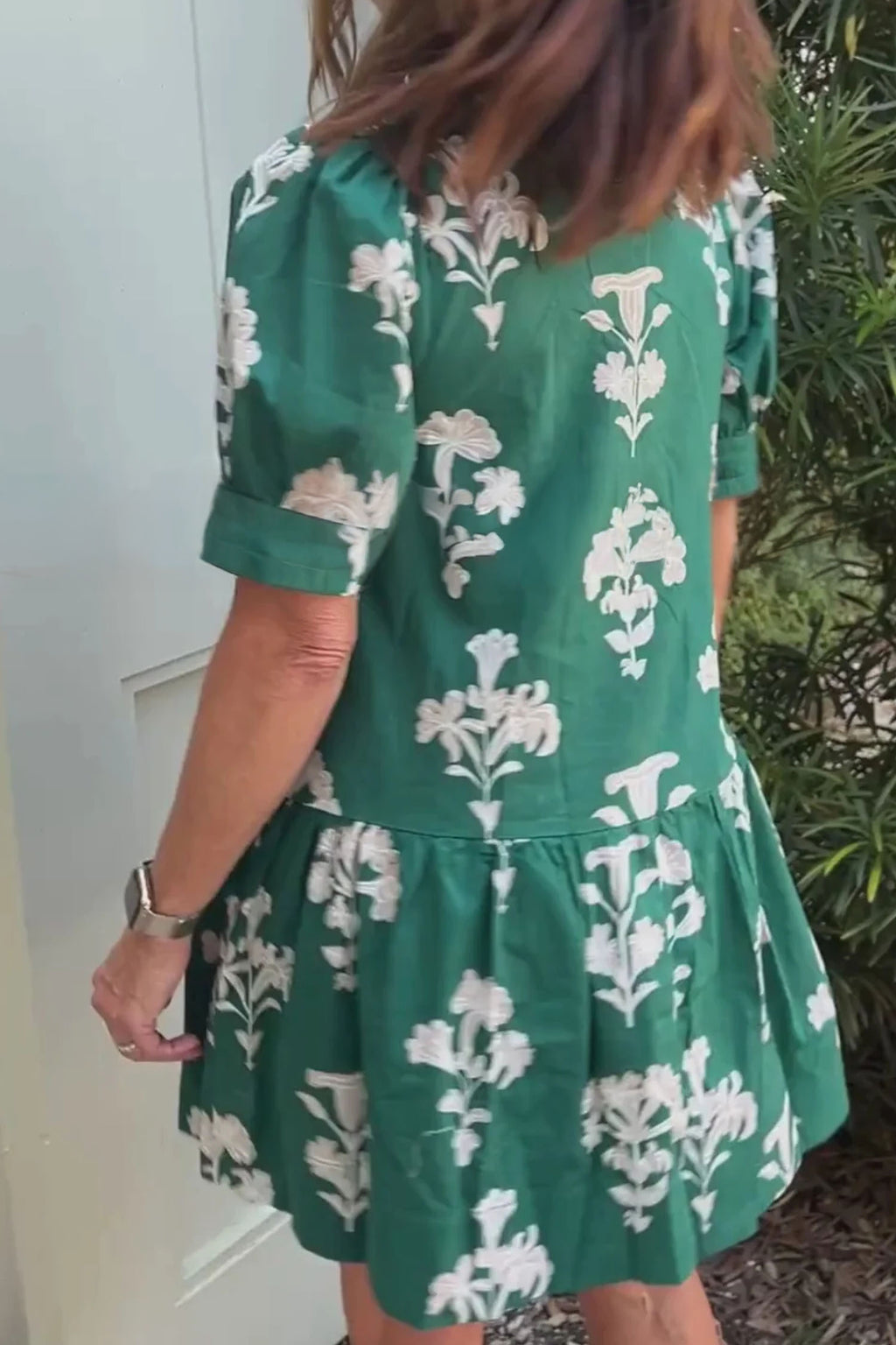 Green Frilled V‑Neck Floral Mini
